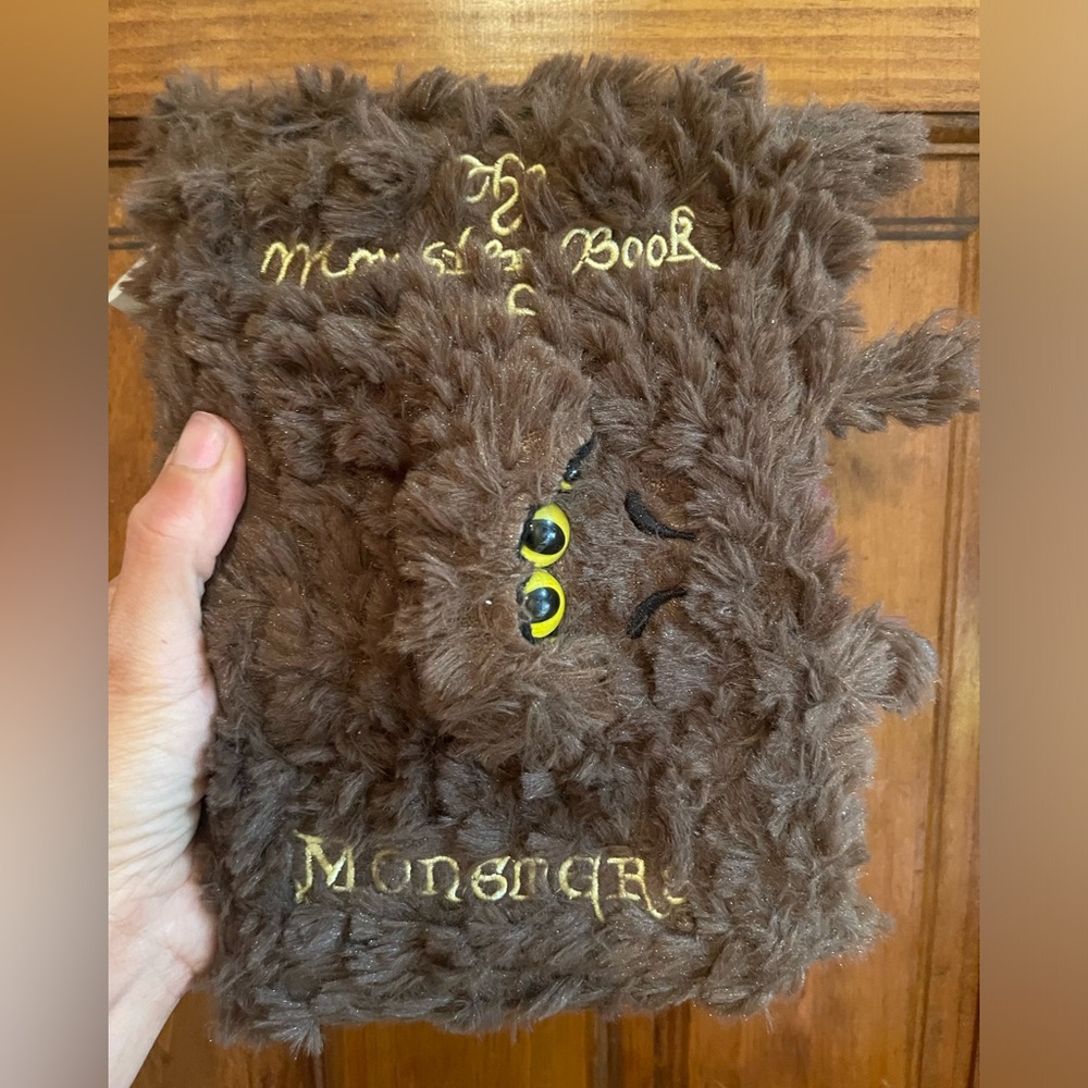 Harry Potter Monster book